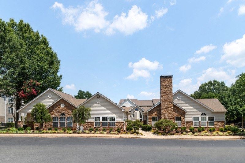 Matthews Reserve Apartments, 1315 Cameron Village Drive, Matthews, NC